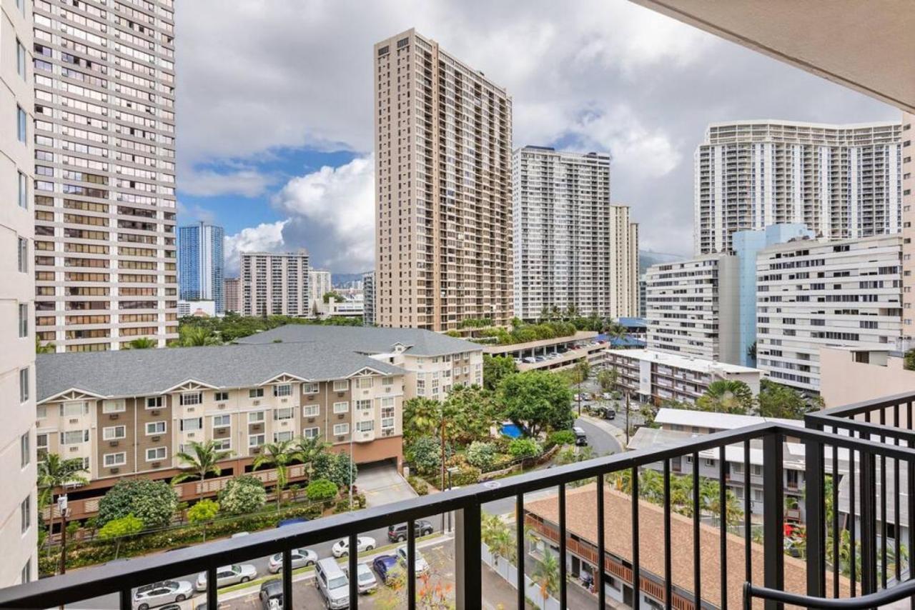 Incredible Location Free Parking In Waikiki Villa Honolulu Exterior photo